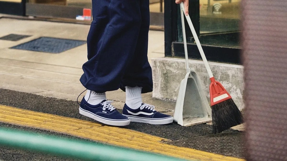 blue vans shoe