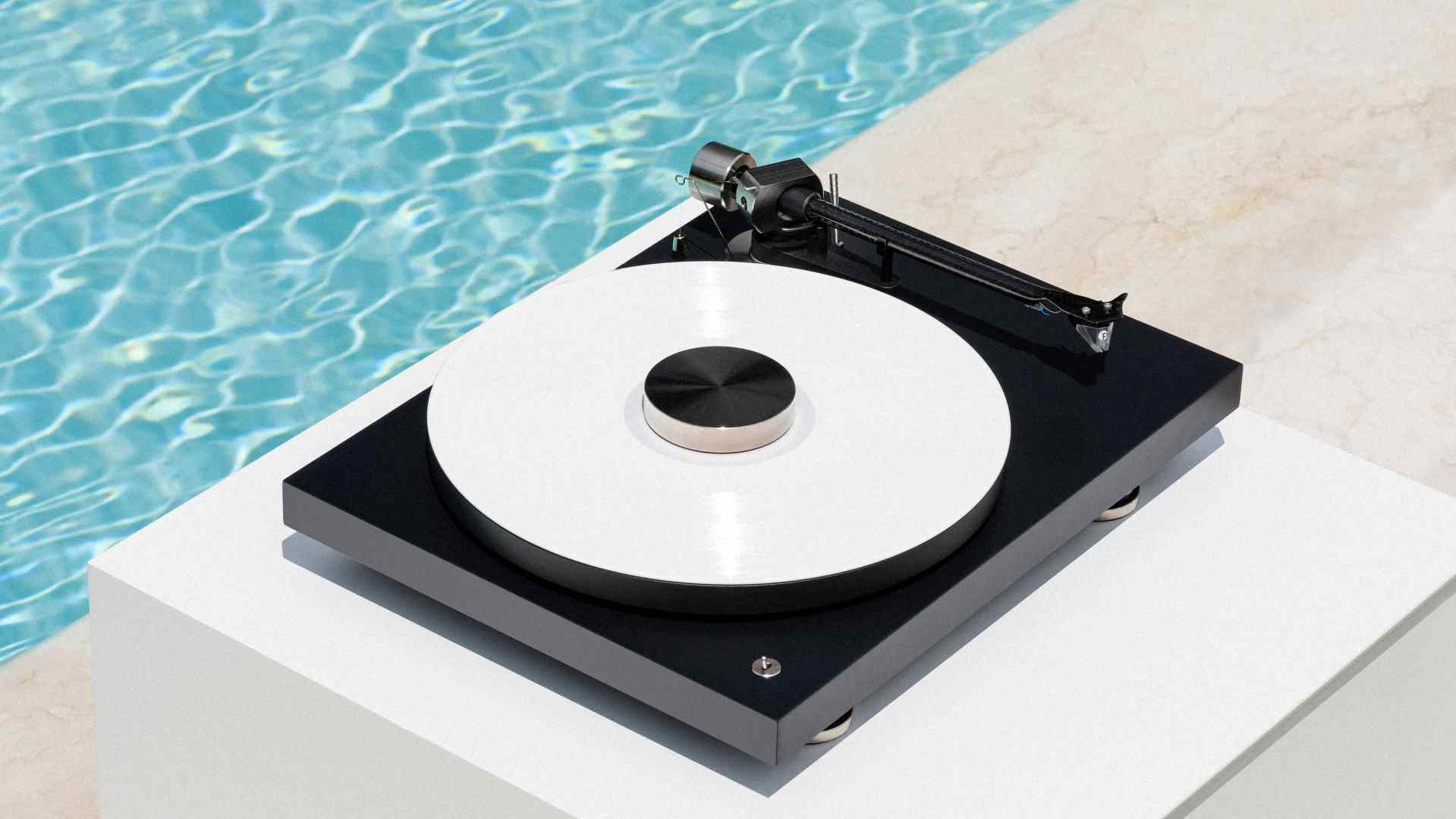 Pro-Ject Debut Pro B turntable