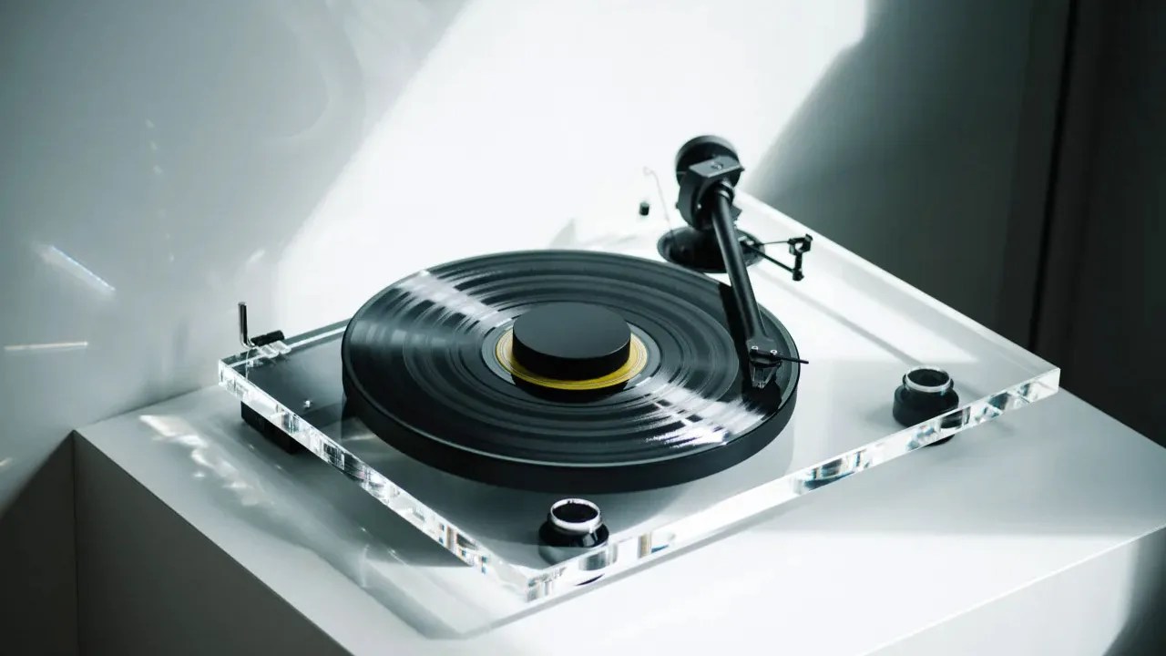 Pro-Ject acrylic turntable