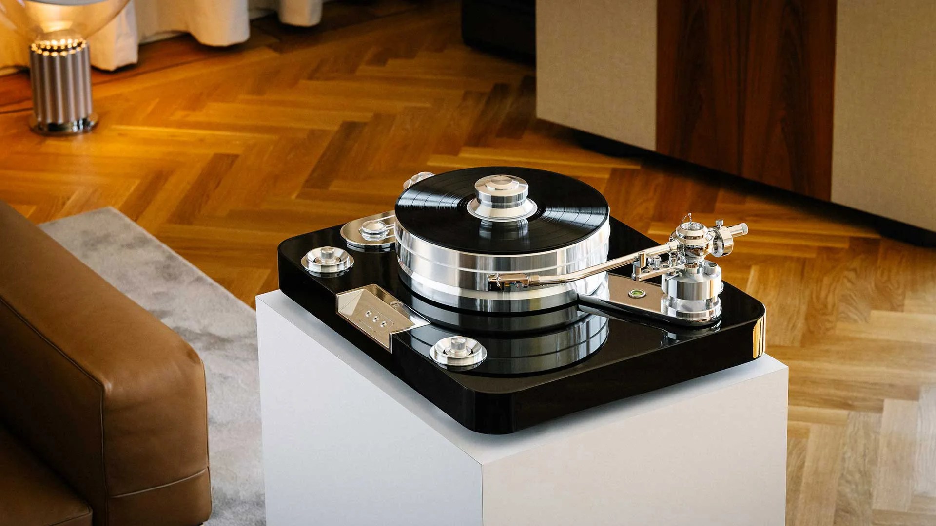 Pro-Ject Signature 12.2 turntable