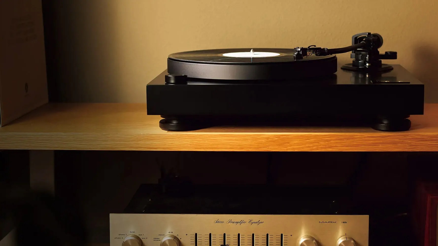 Audio-Technica AT-LP8X turntable