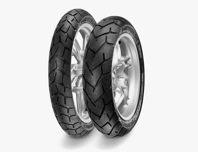 moto-rain-tires-gear-patrol-metzeler-